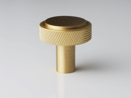 MANO złota mosiężna gałka meblowa