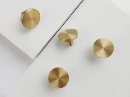 CARLO L uchwyt do mebli o prostej formie