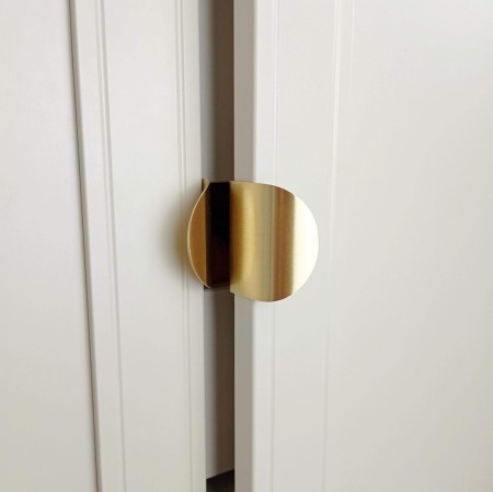 złoty mosiężny uchwyt krawędziowy BORDO