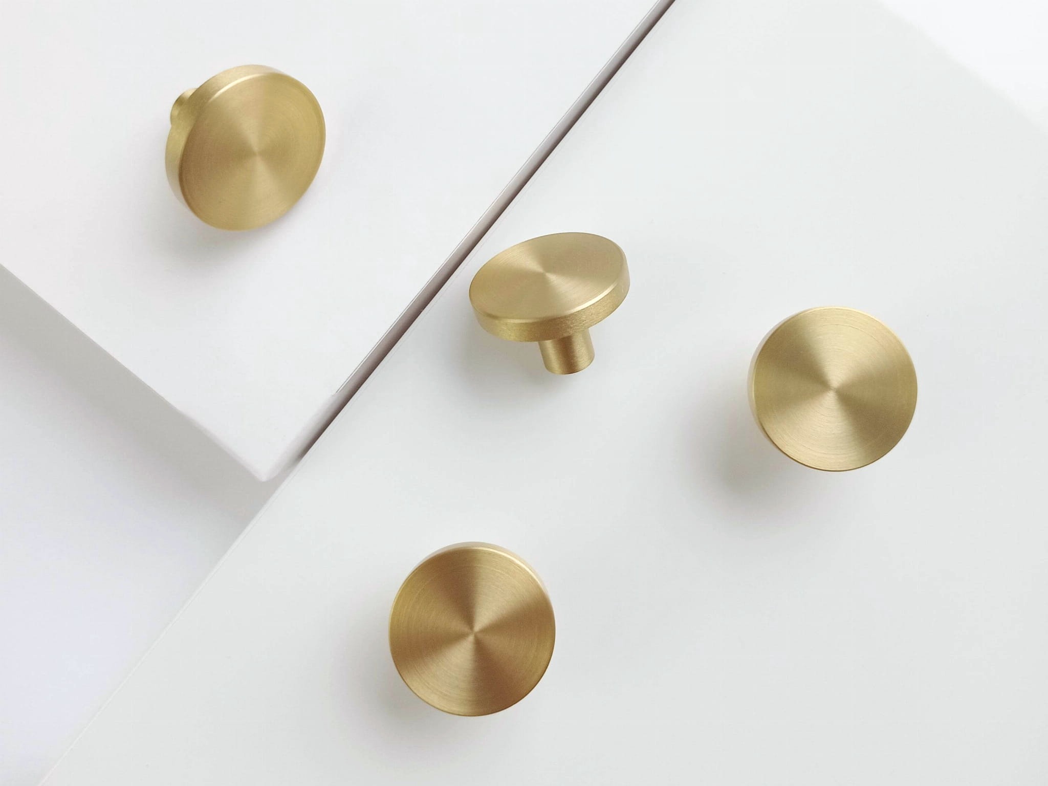 ZŁOTA GAŁKA MEBLOWA.jpg